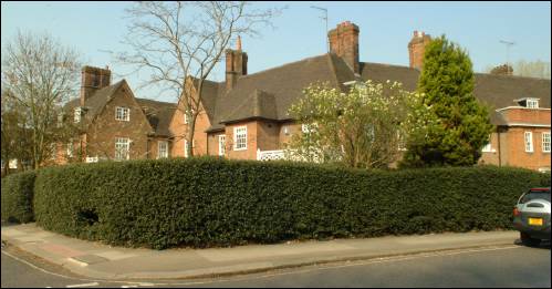 061 Hampstead Way corner